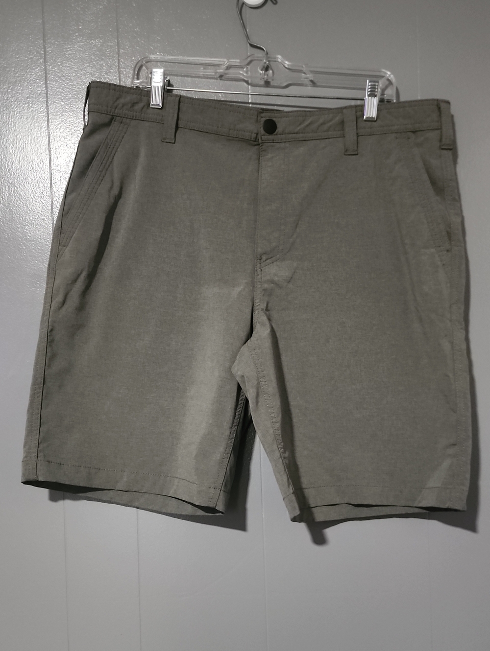 G.H. Bass & Co. Olive Green Flat-Front Men's Shorts